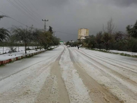30 Yıl Sonra Mersin'e Kar Yağdı