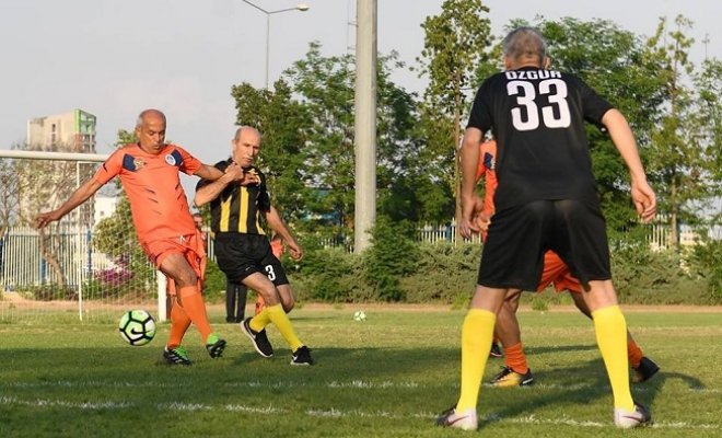 TÜFAD'ın Veteranlar Futbol Turnuvası Başladı