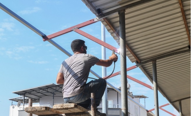 Yenişehir Belediyesinden Semt Pazarlarında Bakım ve Onarım Çalışması
