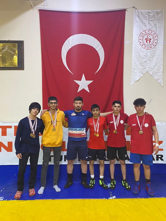 Torosların İşitme Engelli Güreşçileri Türkiye Şampiyonu