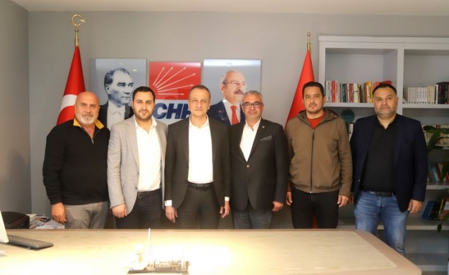 Gültekin Uğur, CHP'den Mersin Milletvekili Aday Adayı Oldu.