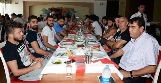 Mersin İdmanyurdu Başkanından Futbolculara Moral