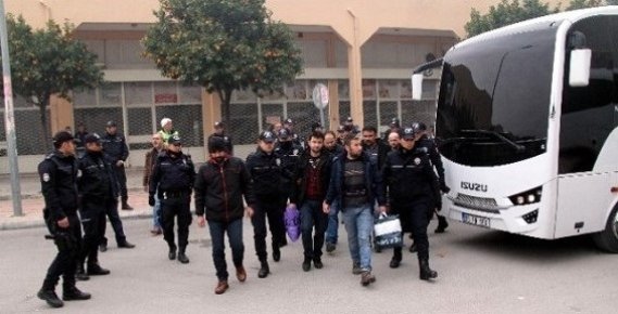 Mersin'de 'Bylock'cu Polisler Adliyeye Sevk Edildi   