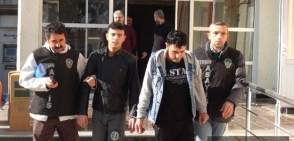 Mersin'de Suriyeliler Sahte Altınla Yakalandı   