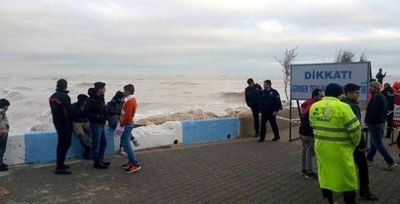 Mersin'de Yaşanan Sel Felaketinde Bir Kişi Selde Kayboldu   