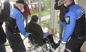 Evden Dışarı Çıkamayan Engelli Çocuğu Polis Gezdirdi