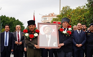Atatürk'ün Tarsus'a Gelişinin 100.Yılı Tören İle Kutlandı.