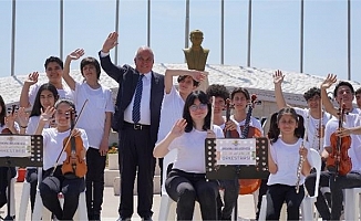 Erdemli Belediyesi Çocuk ve Gençlik Korosu 23 Nisan'ı Unutmadı