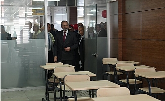 Tarsus Belediyesi Ücretsiz Eğitim Sunan Kurs Merkezini Hizmete Açtı