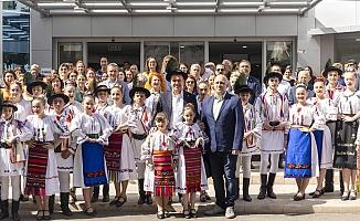 Romanya Halk Dansları Topluluğundan Seçer'e Ziyaret