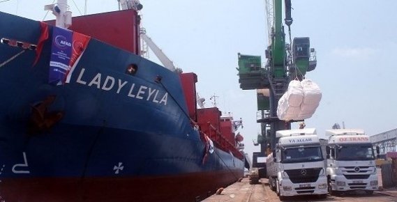 Yardım Gemisi 'Lady Leyla Gazze İçin Mersin'den Yükleme Devam Ediyor